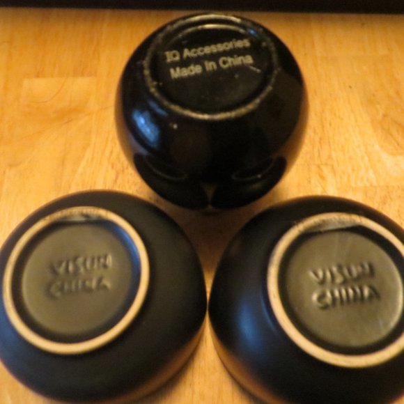 3pc. Hand Painted Saki Set - Picture 6 of 6